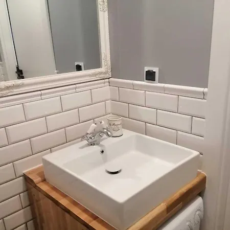For 3 People, Apartamento